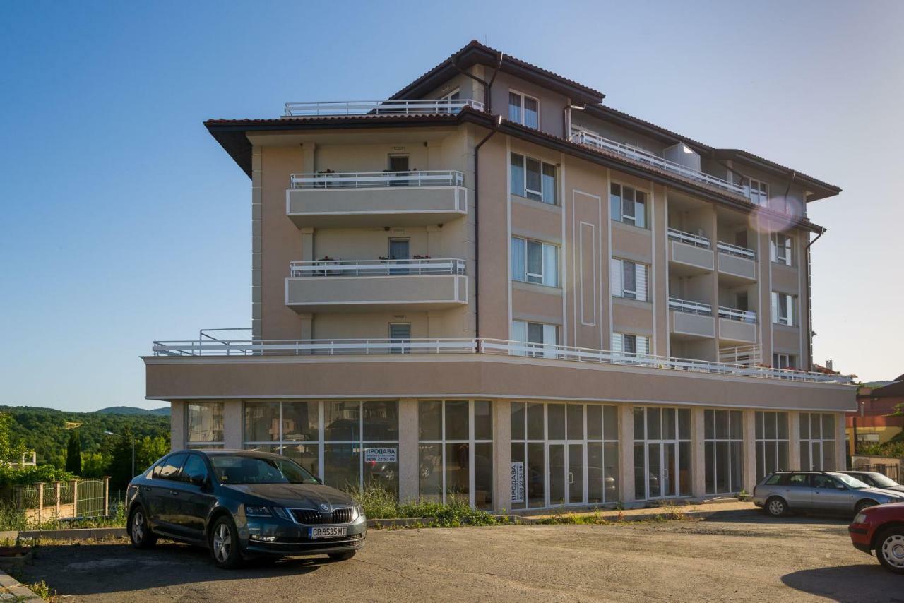 Hiora Apartments Vasiliko Tsarevo Eksteriør bilde