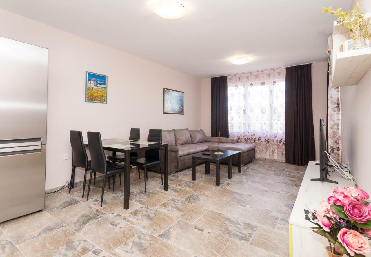 Hiora Apartments Vasiliko Tsarevo Eksteriør bilde
